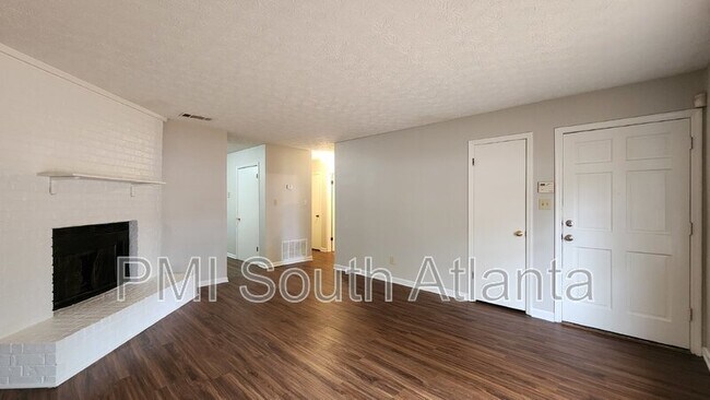 Foto del edificio - 634 Morton Ct