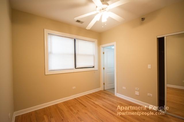 Foto del edificio - 1048 W Waveland Ave