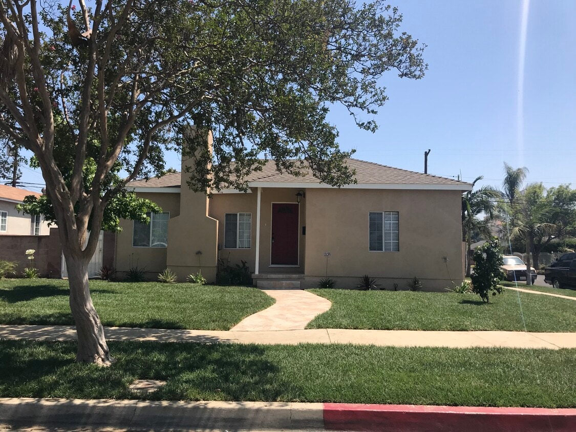 19630 Bassett St, Reseda, CA 91335 House Rental in Reseda, CA