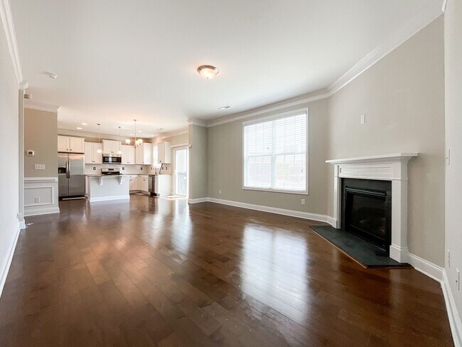Building Photo - STUNNING 3 BEDS | 2.5 BATHS RENTAL HOME IN...