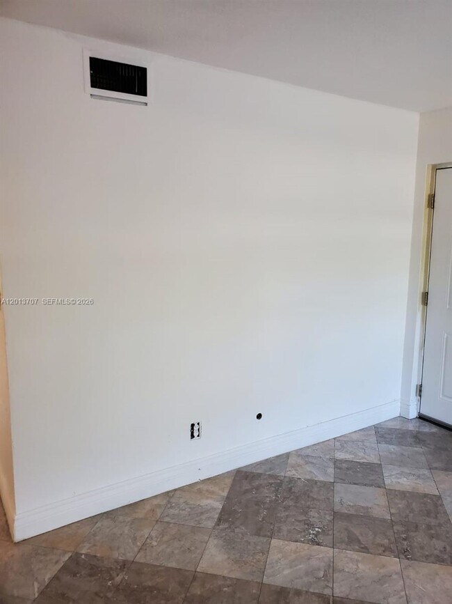 Foto del edificio - 3015 NW 118th Dr