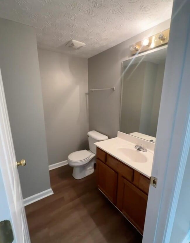 Building Photo - 244 Simba Way