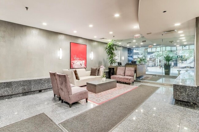 Foto del edificio - 110 E Delaware Pl