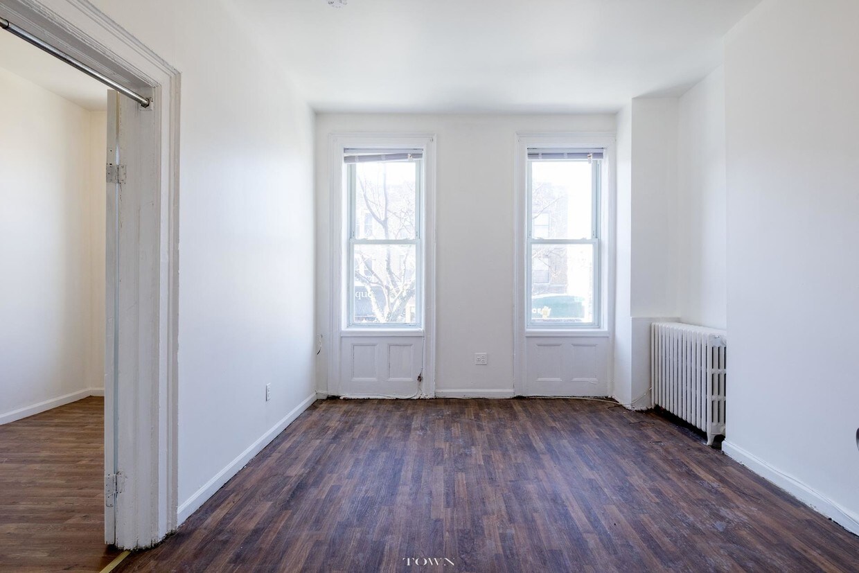 Building Photo - 8803 3rd Ave
