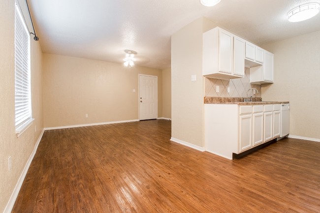 Building Photo - 1700 George Bush Dr E