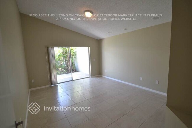 Foto del edificio - 2033 NW 178th Way