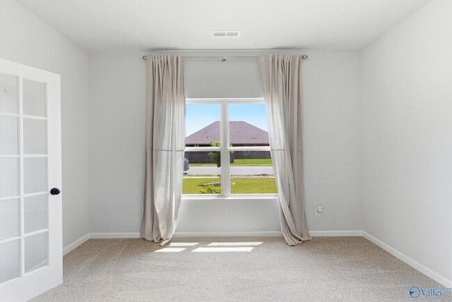 Building Photo - 135 Varina Dr