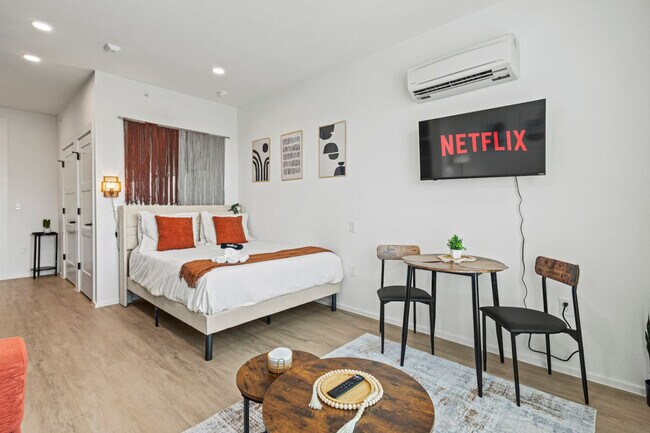 Foto del edificio - 596 W 9th St