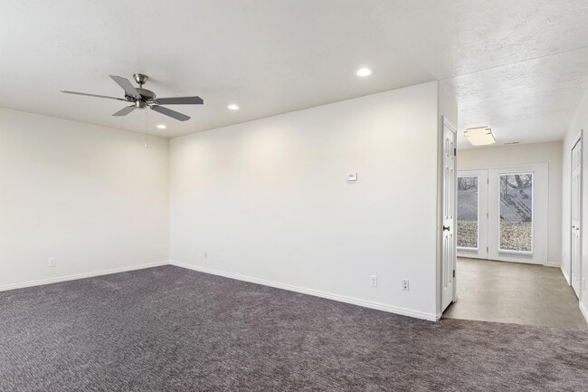 Building Photo - 353 N 360 W