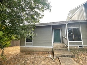 Building Photo - 113 Hillside Dr