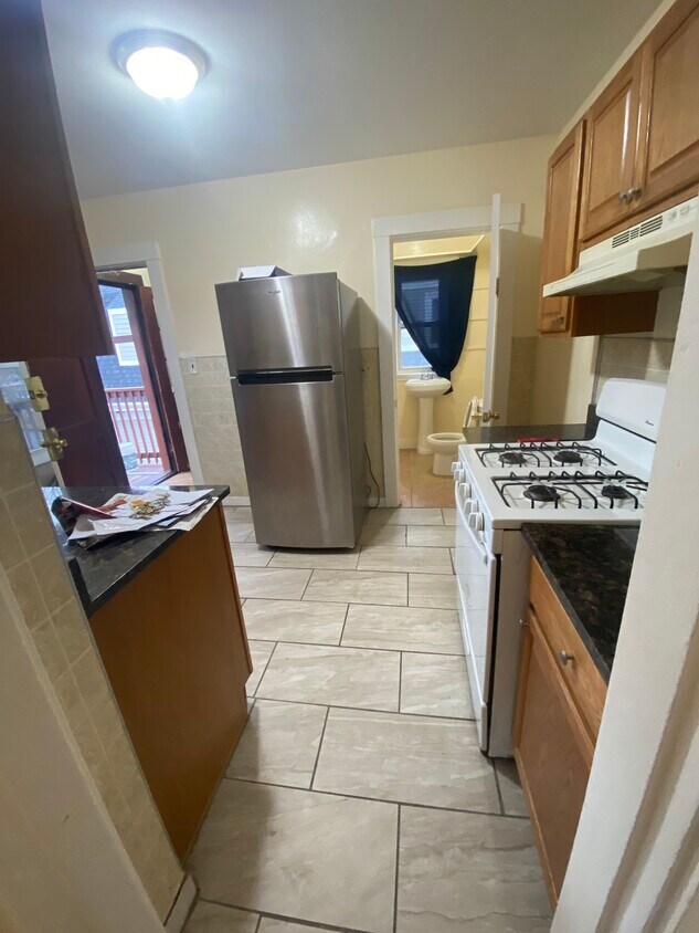 Primary Photo - 4049 Washington St