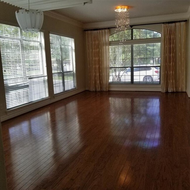 Foto del edificio - 9103 Creekstone Lake Dr