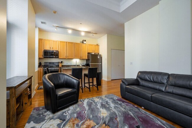 Foto del edificio - 208 W Washington St