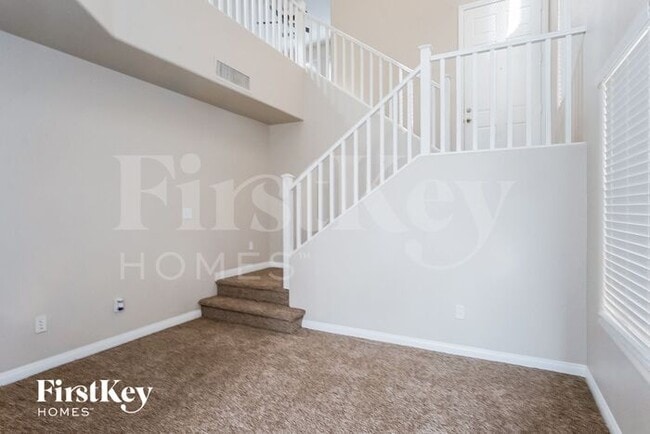 Building Photo - 9518 Summer Furnace St