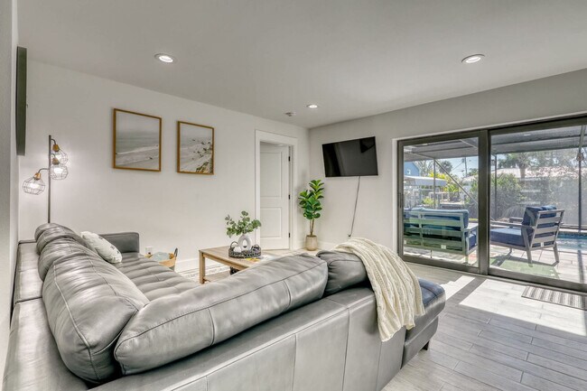 Foto del edificio - 106 Playmore Dr