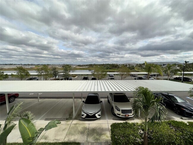 Foto del edificio - 14091 Heritage Landing Blvd