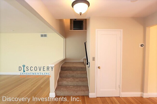 Building Photo - 5 br, 2.5 bath House - 2716 Darnby Drive