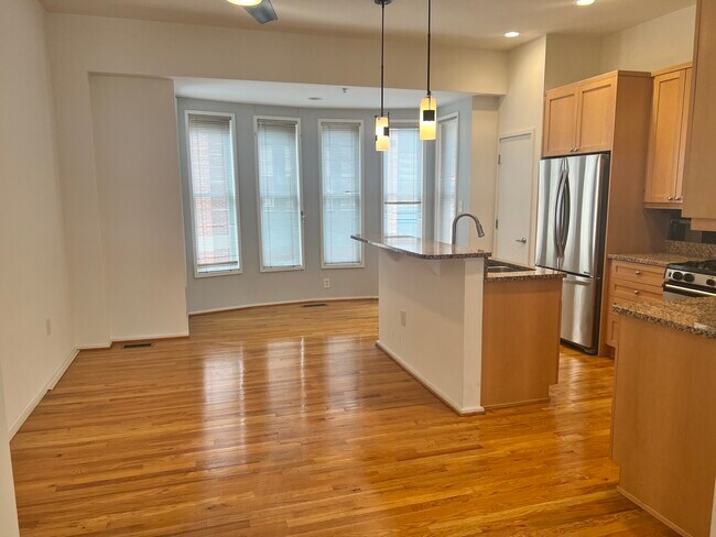 Foto del edificio - 1686 N Quinn St