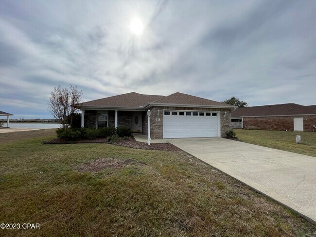 Foto del edificio - 114 Lakeridge Dr