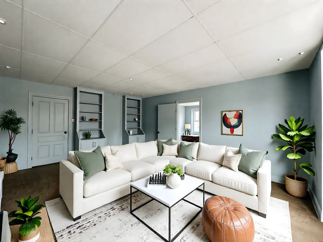 Primary Photo - 1369 W Market St