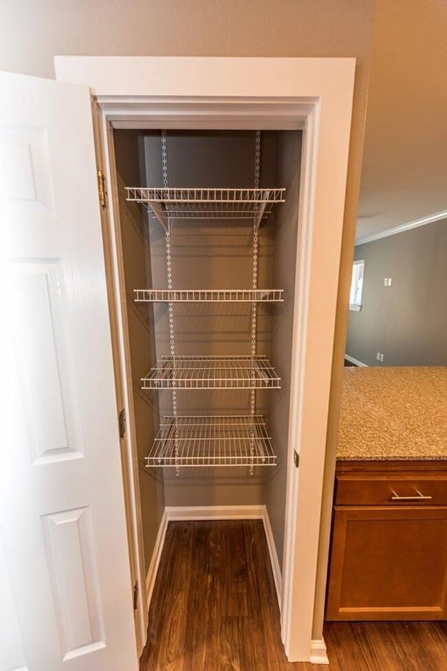 Interior Photo - Axiom Apartments