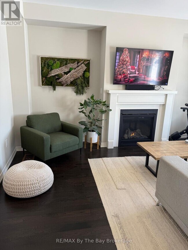 Building Photo - 286 Springfield Cres