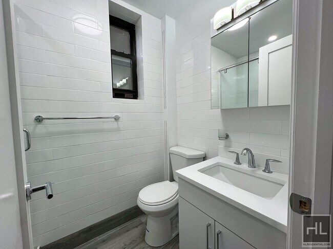 Foto del edificio - WEST 68 STREET