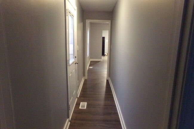 Foto del edificio - 229 E Southern Heights Ave
