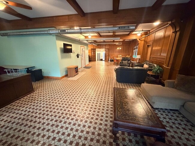 Building Photo - FULLY FURNISHED 5 BR / ALL UTILITIES INCLUDED STUDENT HOUSING - TROY, NY