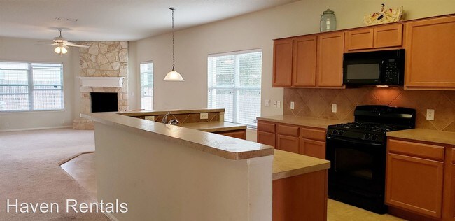 Foto del edificio - 4 br, 2 bath House - 4818 James Gaines