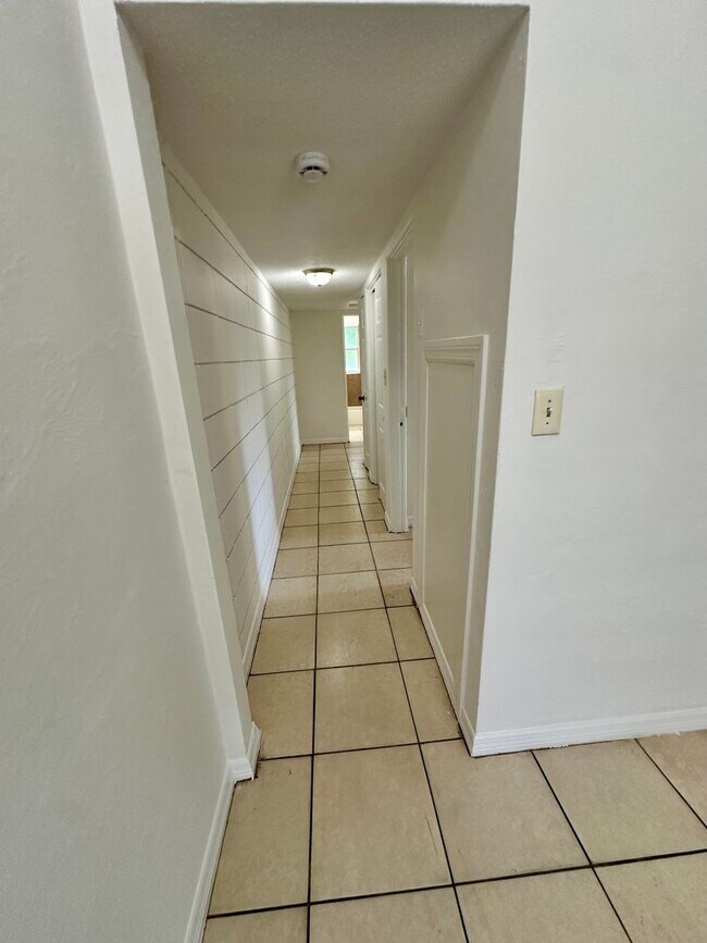 Foto del edificio - 3116 Lawrence St