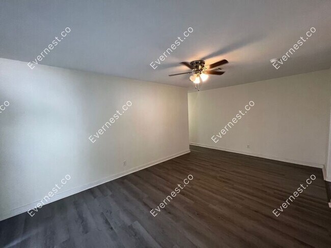 Building Photo - 5606 B St