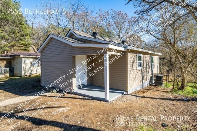 Building Photo - 7552 Bethleham St