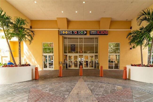 Building Photo - 7355 SW 89th St