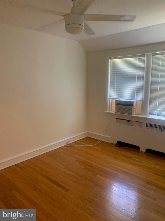 Foto del edificio - 2305 W 12th St