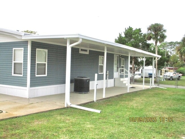 Building Photo - Charming 2-bedroom, 1-bathroom home locate...