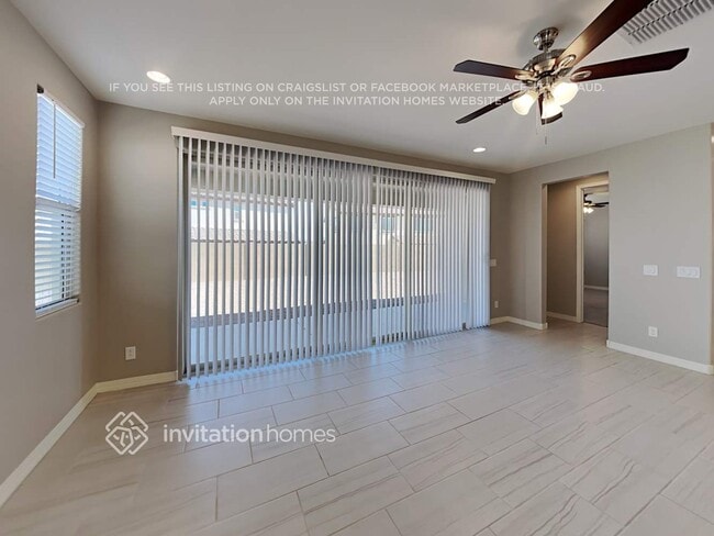 Foto del edificio - 21027 W Berkeley Rd