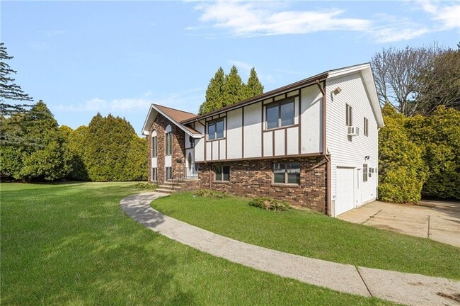 Building Photo - 77 Cherry Hill Rd
