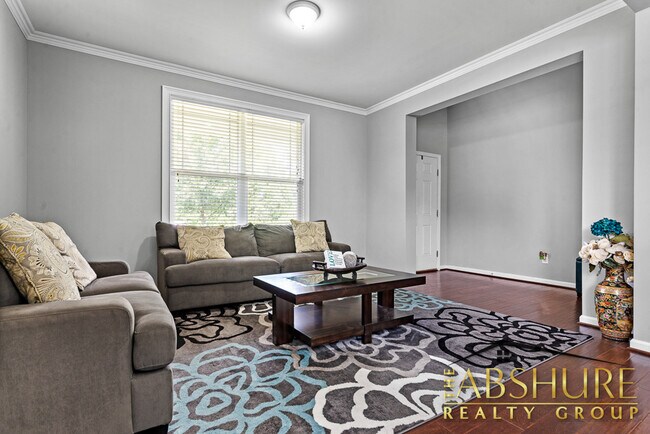 Foto del edificio - 905 Merchants Ct