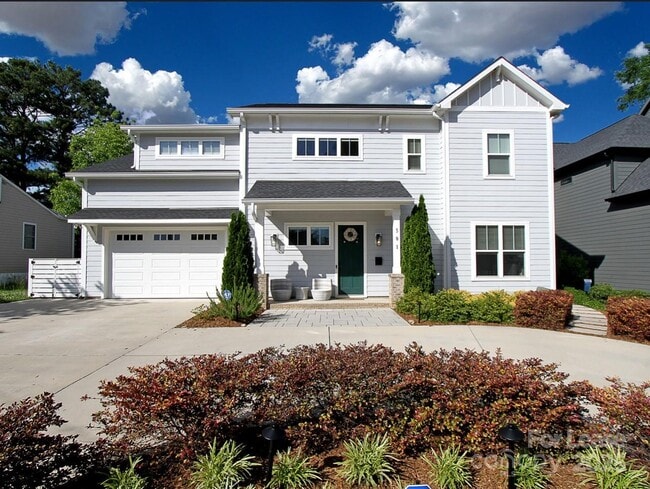 Building Photo - 501 Greystone Rd