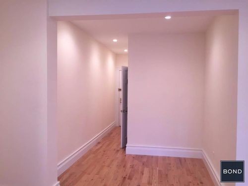 Foto del edificio - 634 Saint Nicholas Ave