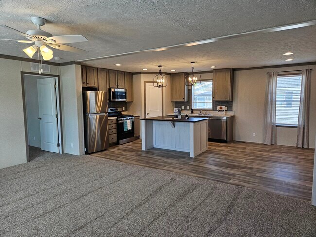 Foto del edificio - 9214 Harbor Ln