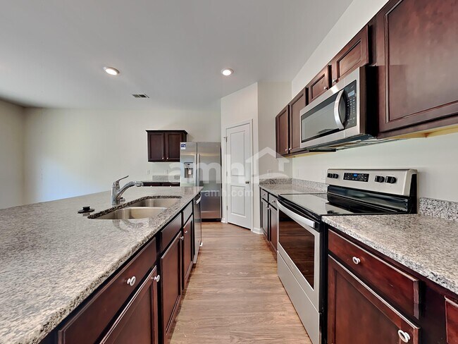 Foto del edificio - 123 Orion Way