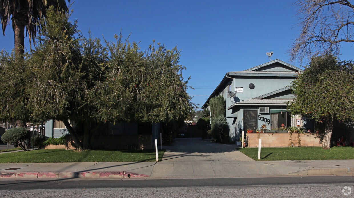 Building Photo - 5309 Lincoln Ave