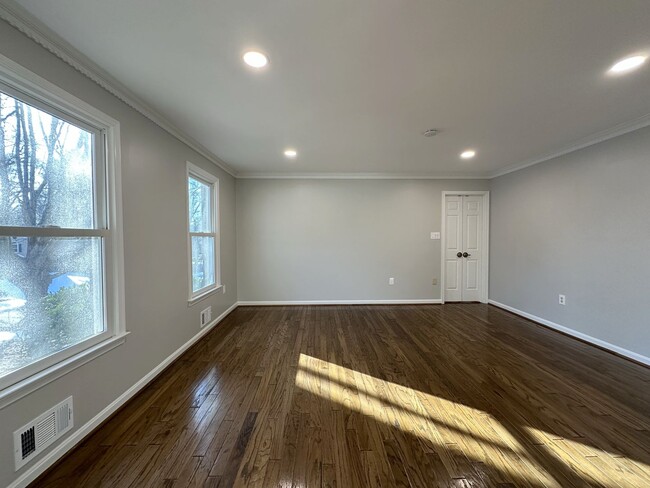 Building Photo - Holly Knoll Single Family Home For Rent In...