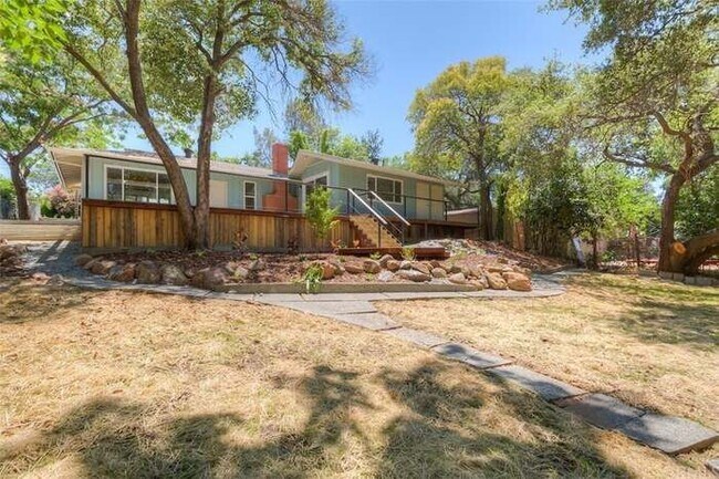 Building Photo - 271 Canyon Highlands Dr
