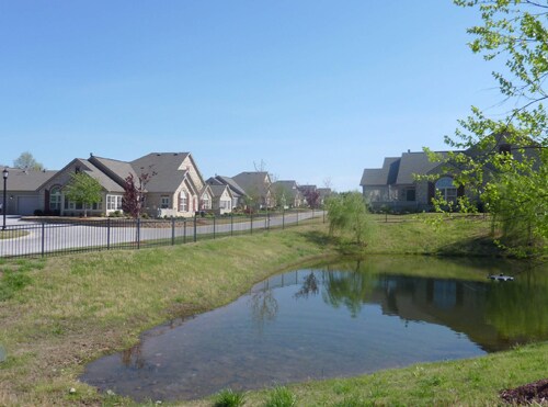 community - 2100 W New Hope Rd