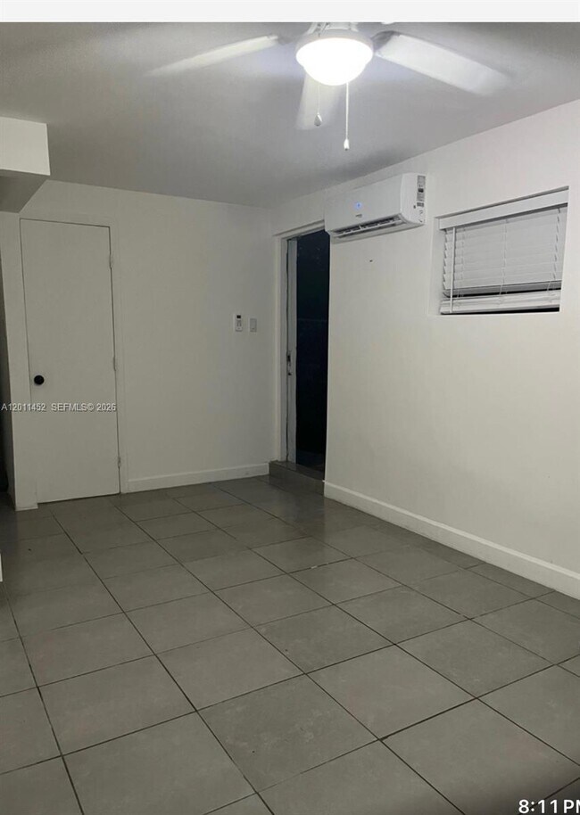 Foto del edificio - 1170 Plover Ave