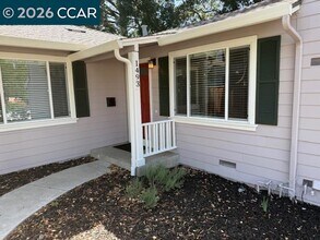 Building Photo - 1493 Carmel Dr