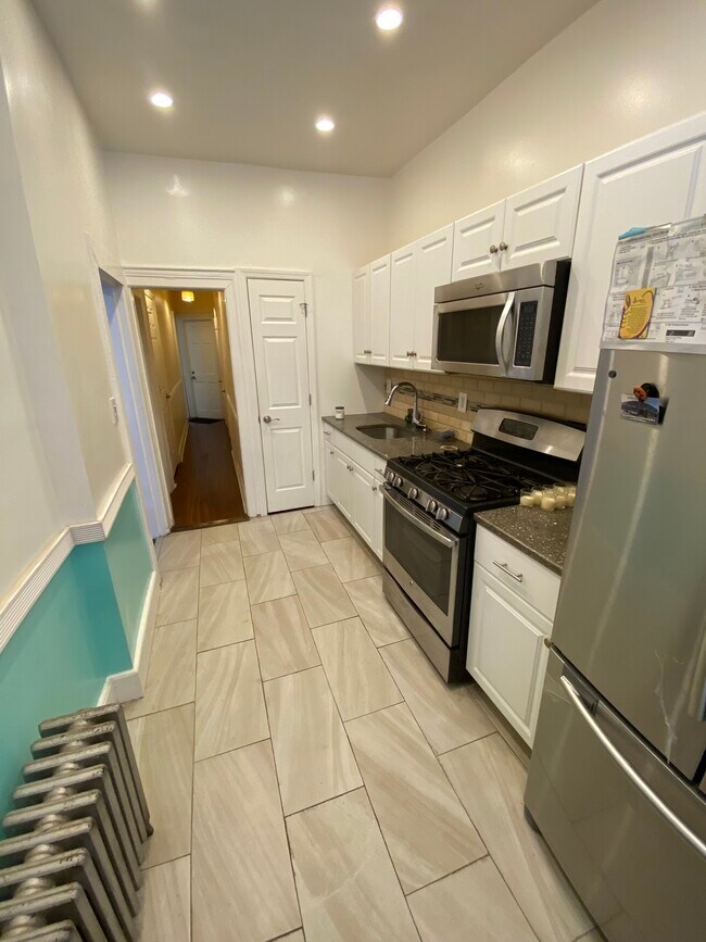 Foto del edificio - 1179 Halsey St